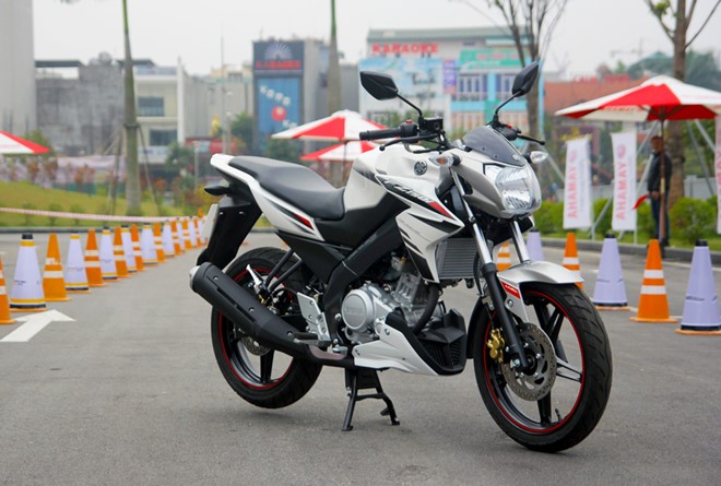 Giúp bạn Tại sao xe máy Yamaha FZ 150i lại thu hút khách hàng?